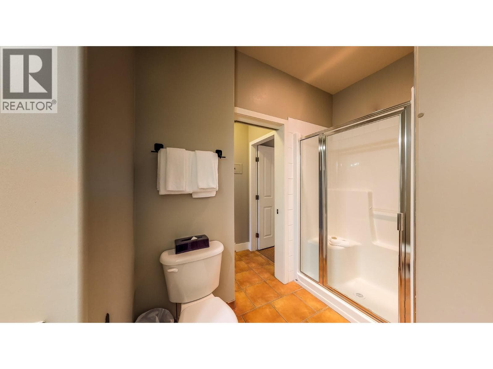 1200 RANCHER CREEK Road Unit# 7ABCD, Interior REALTORS® — photo 3