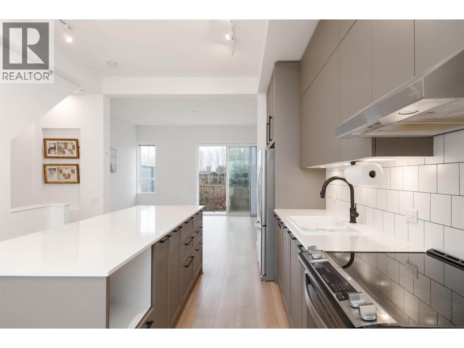 26 4726 ORCA WAY, Greater Vancouver — photo 3