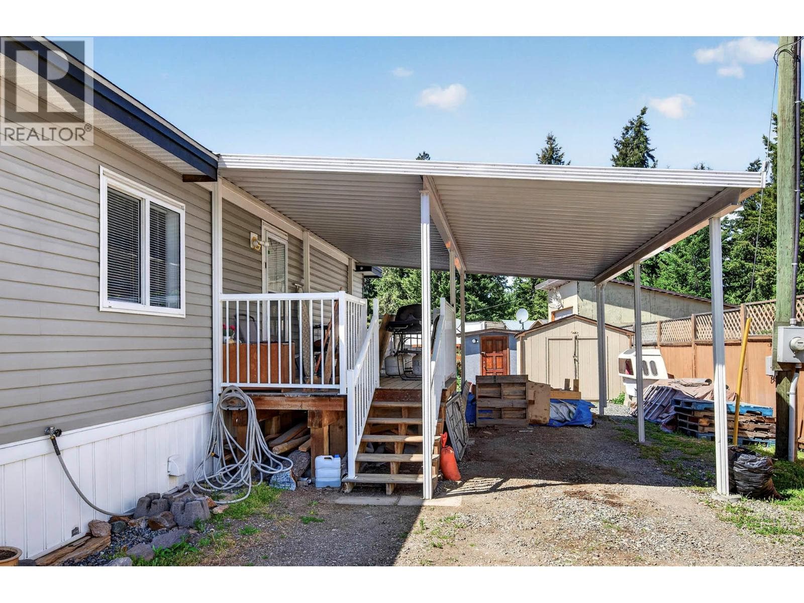 633 Barriere Lakes Road, Interior REALTORS® — photo 4