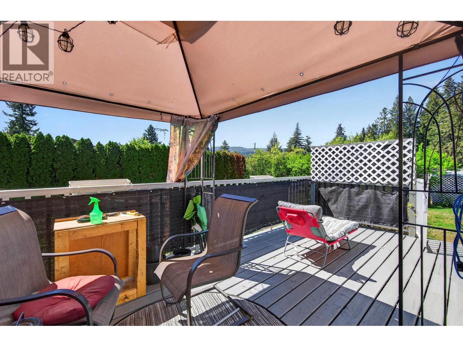 633 Barriere Lakes Road in 