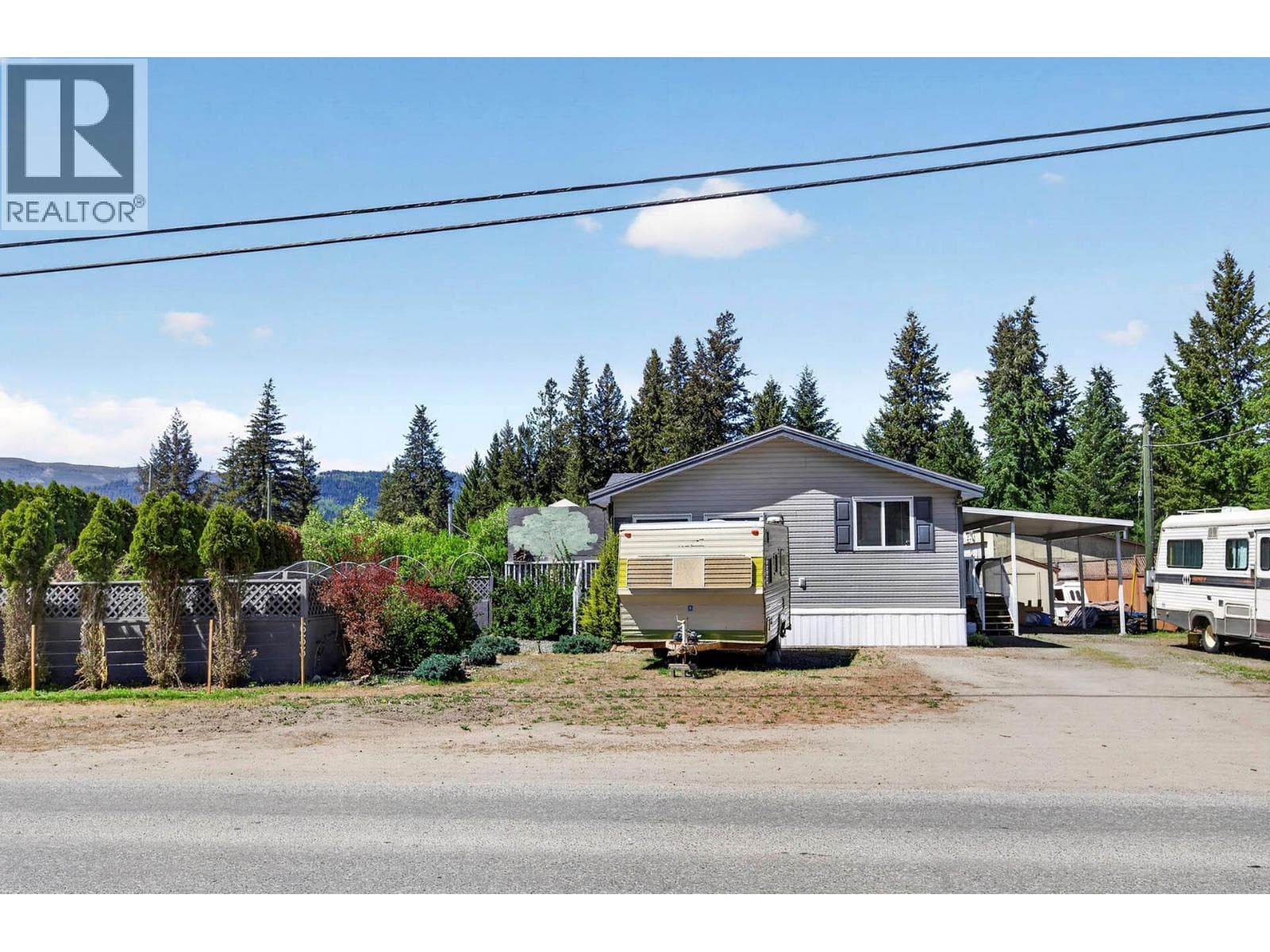 633 Barriere Lakes Road, Interior REALTORS® — photo 2