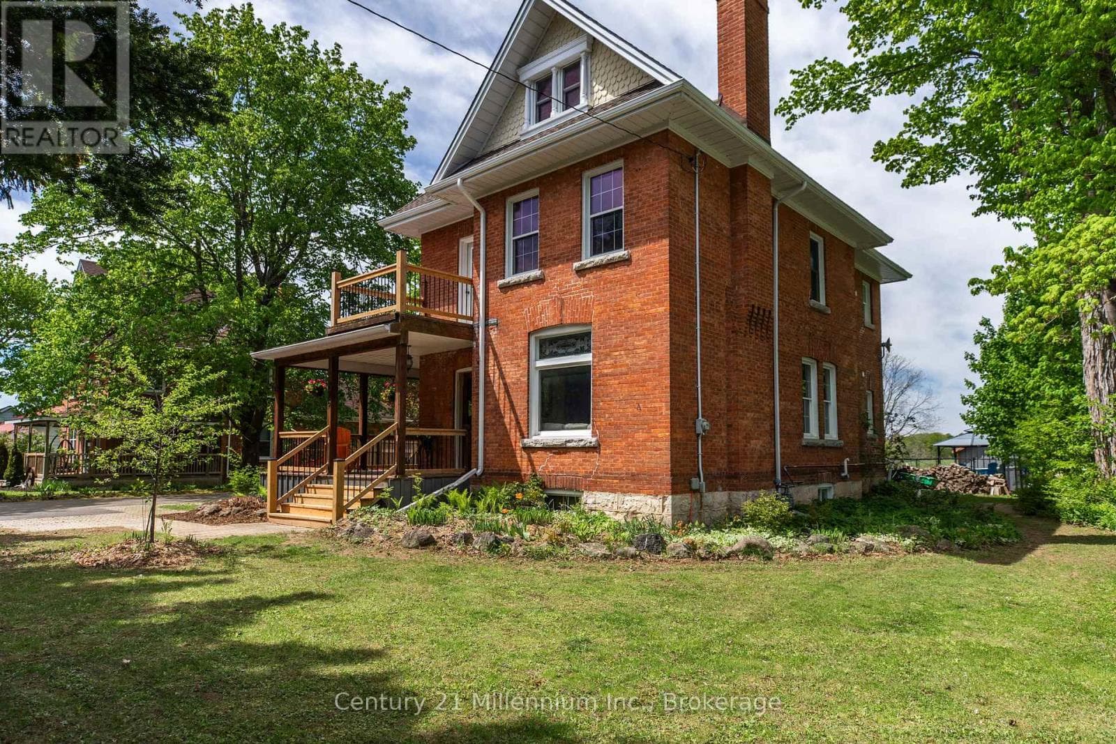 296 GARAFRAXA ST STREET in 