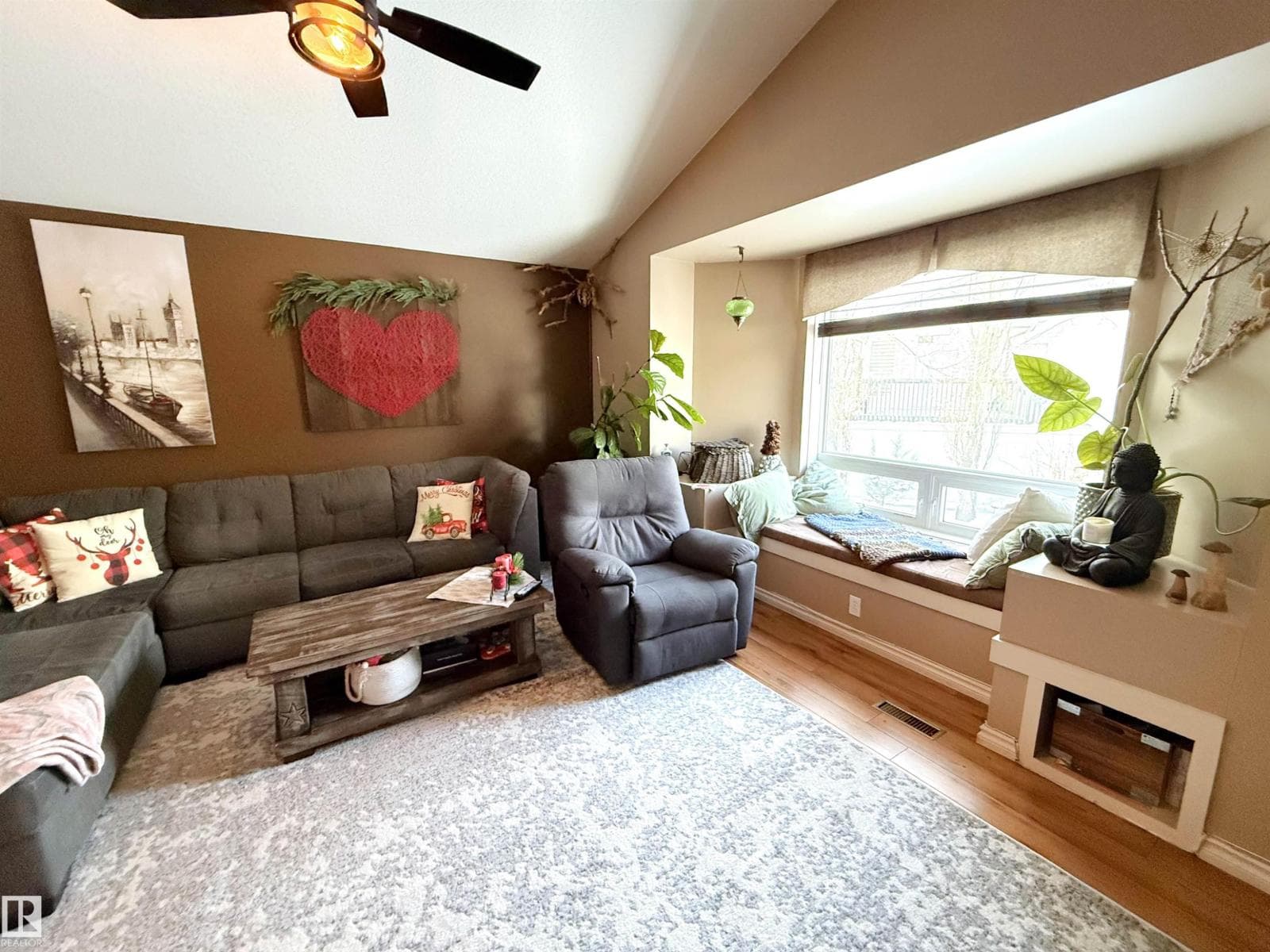 62 WILLOWBY CL, Edmonton — photo 2