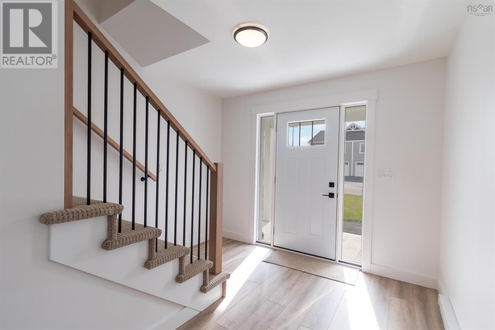 2-Unit 2 Sherwood — photo 2