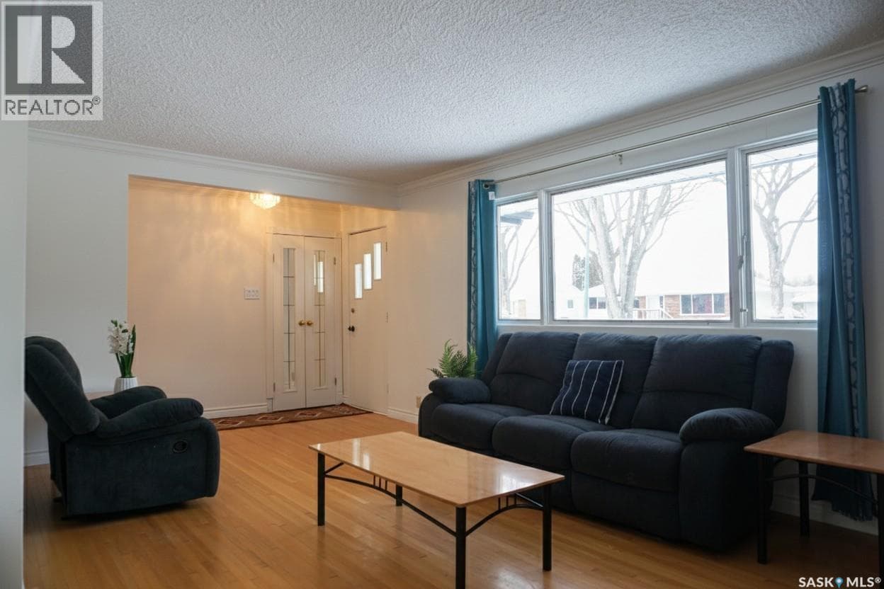 81 MCNAB CRESCENT — photo 5