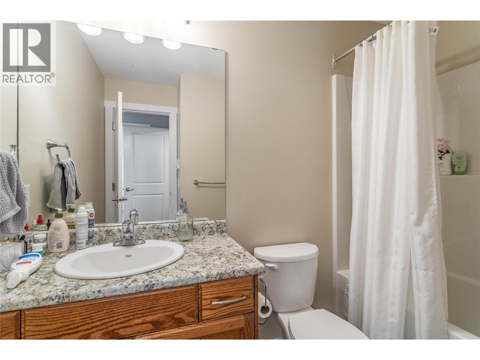 205 HIGHWAY 33 EAST, Interior REALTORS® — photo 5