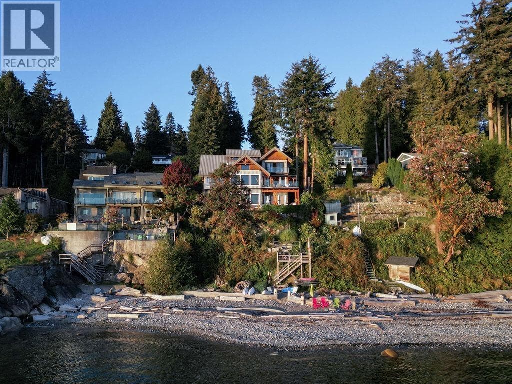 3387 BEACH AVENUE in 