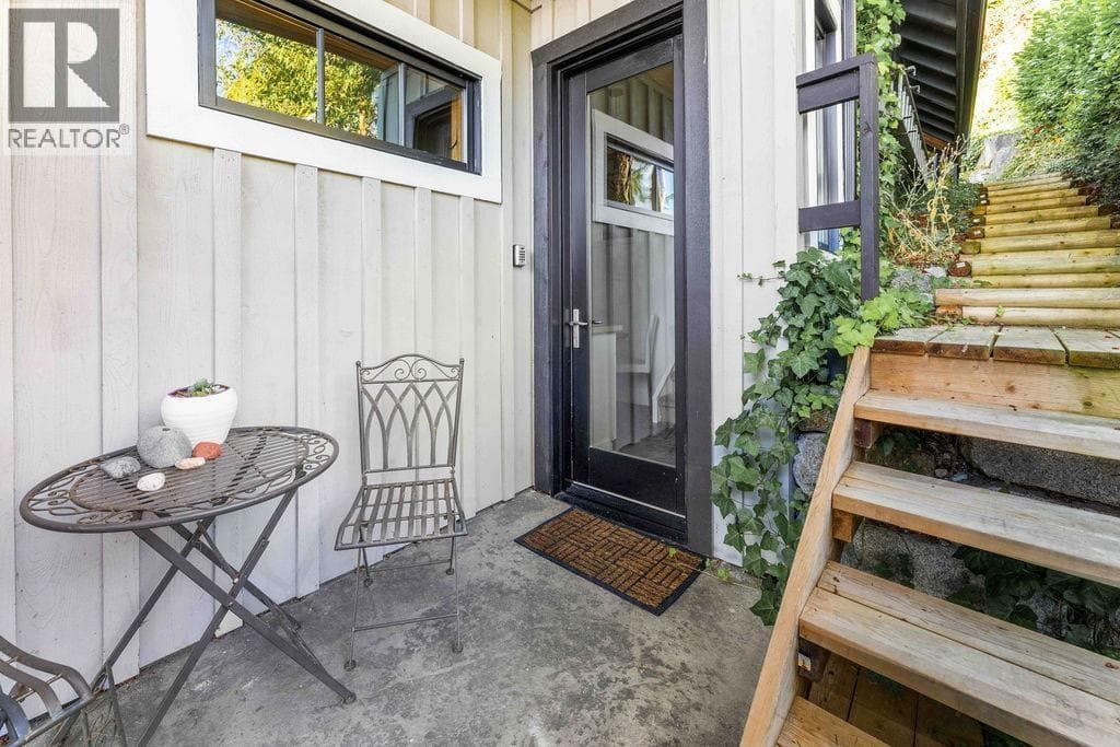 3387 BEACH AVENUE, Greater Vancouver — photo 5