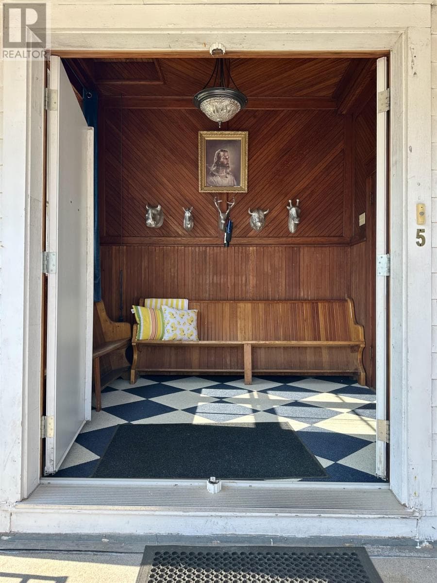 5 CHURCH STREET, PEIA — photo 2
