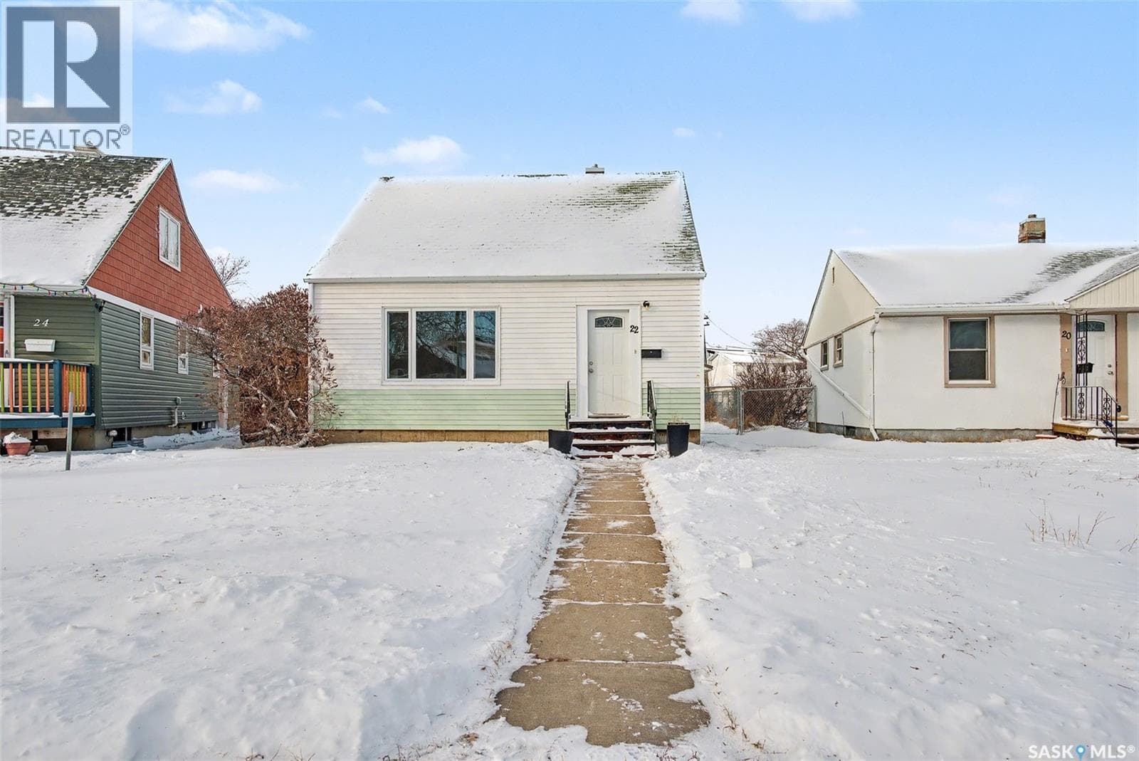 22 ELIZABETH CRESCENT — photo 3