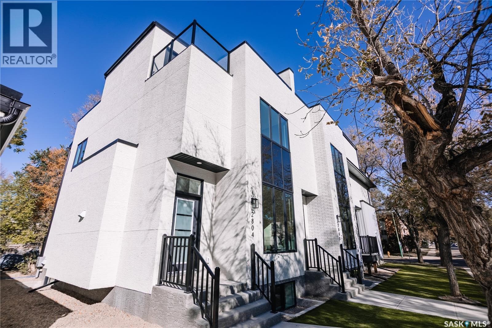 2804 14th AVENUE — photo 2
