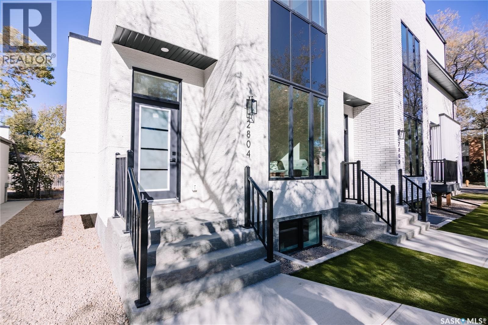 2804 14th AVENUE — photo 3
