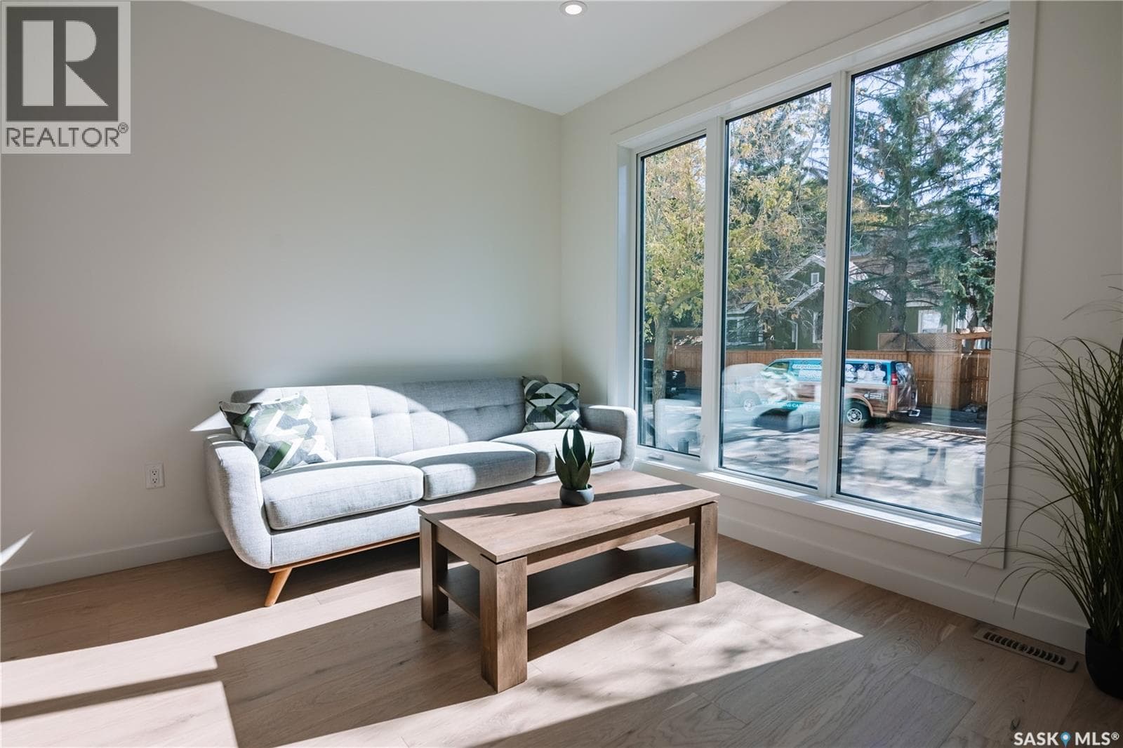 2804 14th AVENUE — photo 4