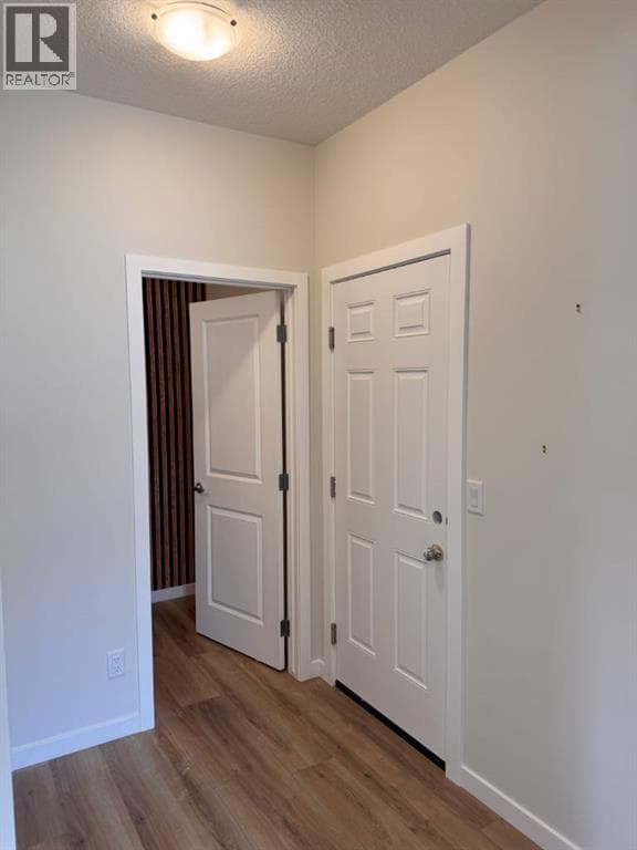 4 Wolf Hollow Road SE, Calgary — photo 2