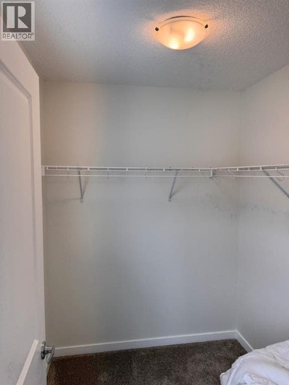 4 Wolf Hollow Road SE, Calgary — photo 3