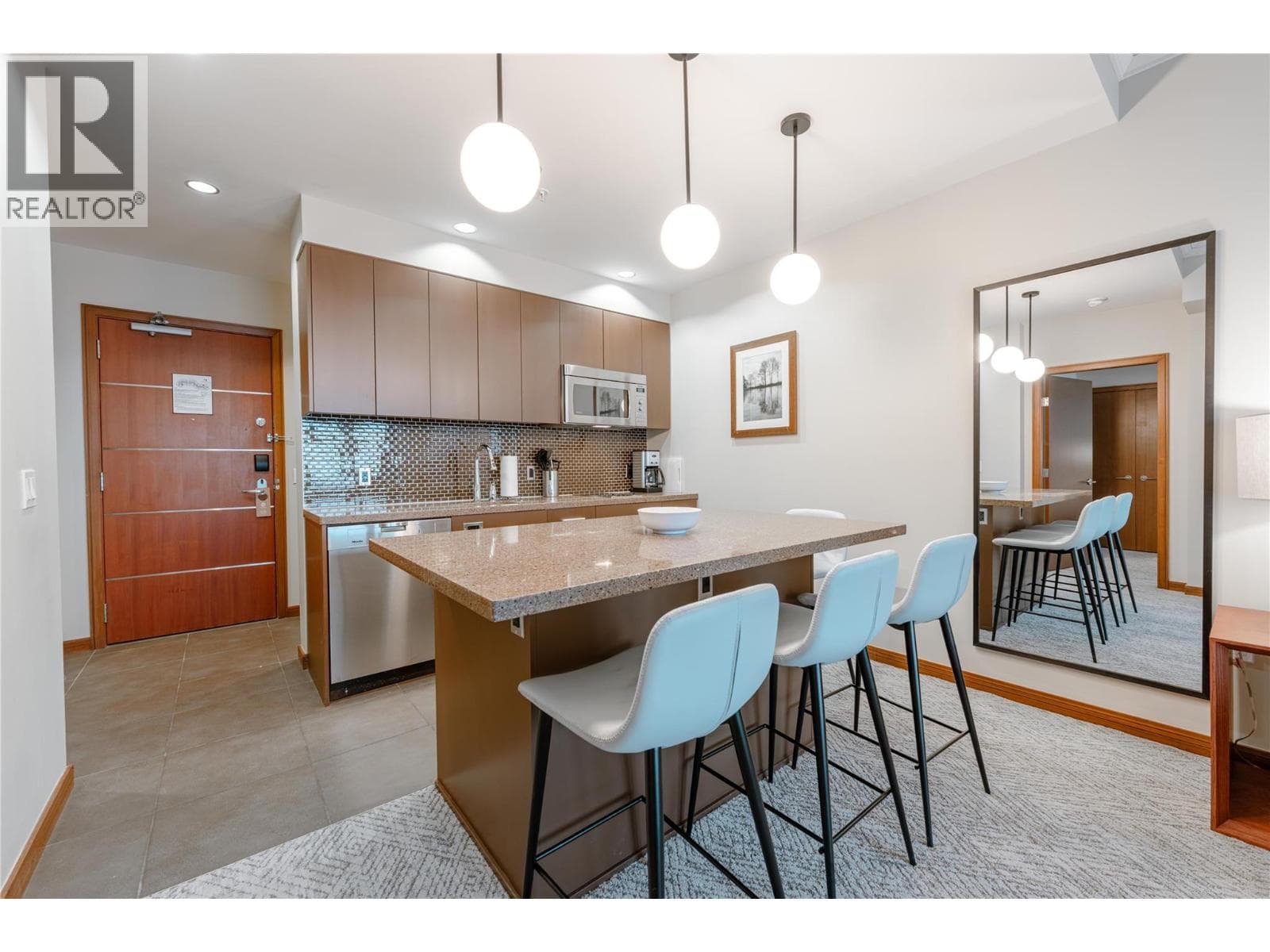 2950 Camozzi Road Unit# 1303, Interior REALTORS® — photo 2