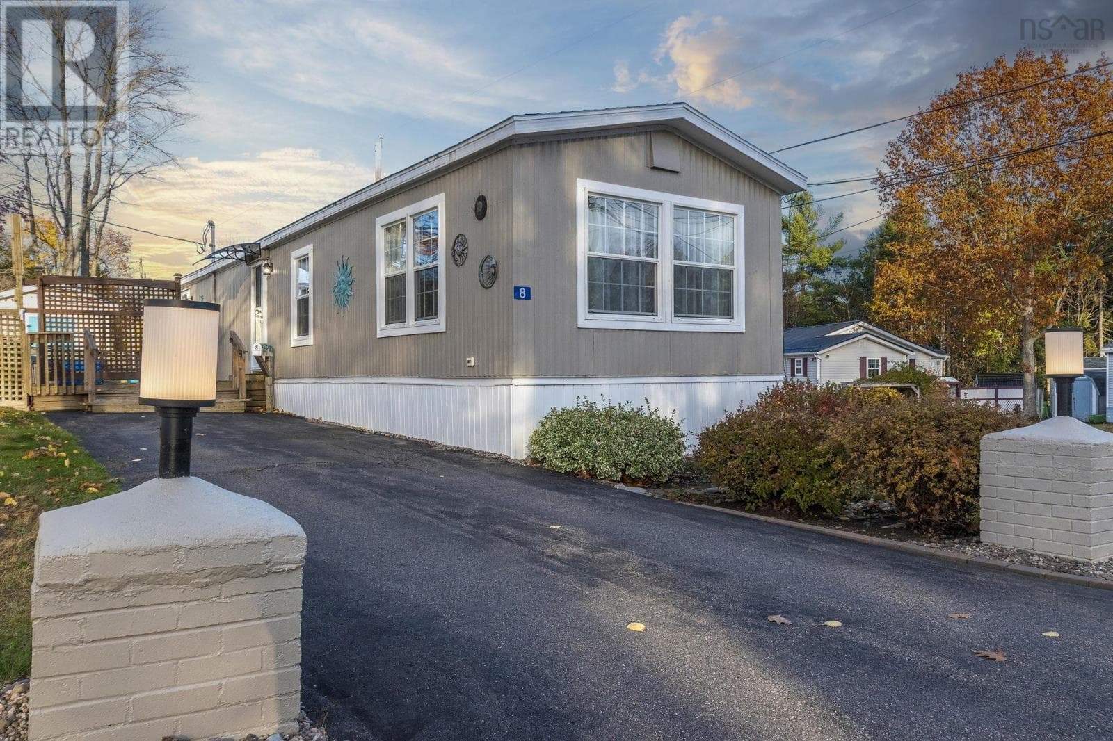 8 OLYMPIC AVENUE in 