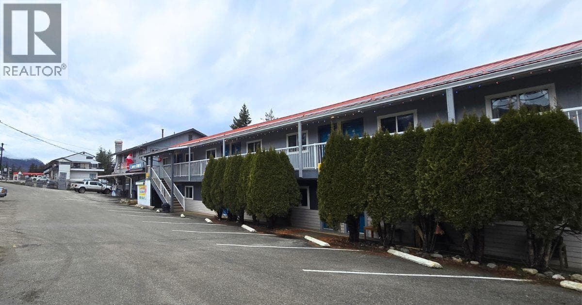 1277 TRANS CANADA HIGHWAY, Interior REALTORS® — photo 3