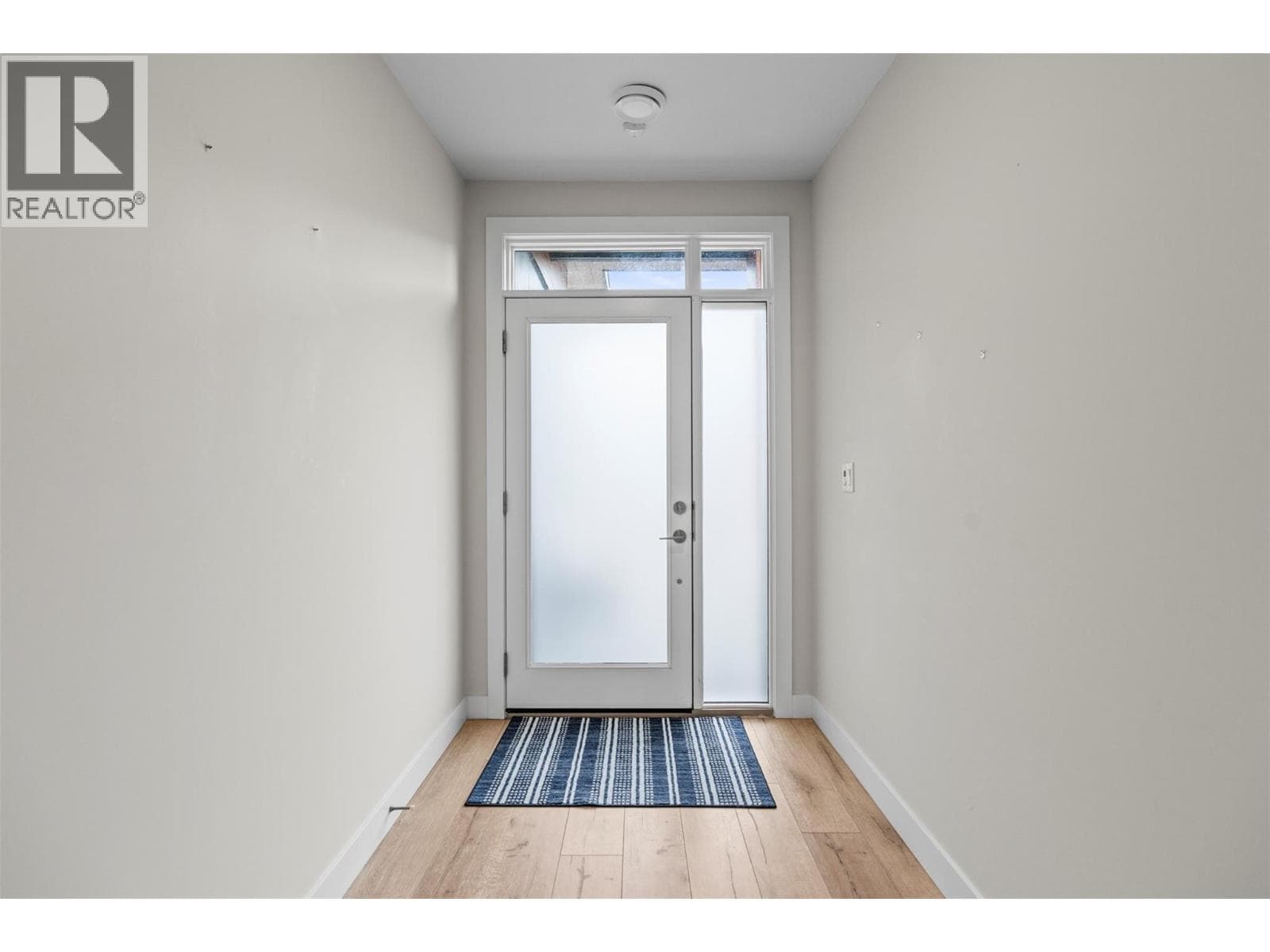 204 VINEYARD WAY — photo 5