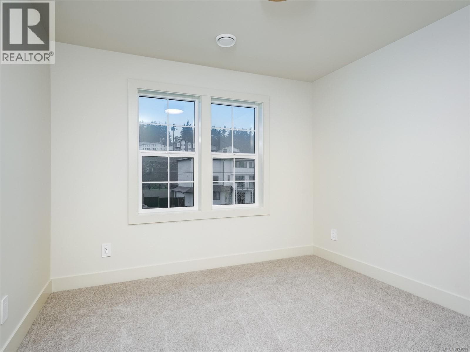 2291 Hudson Terr, Victoria — photo 5