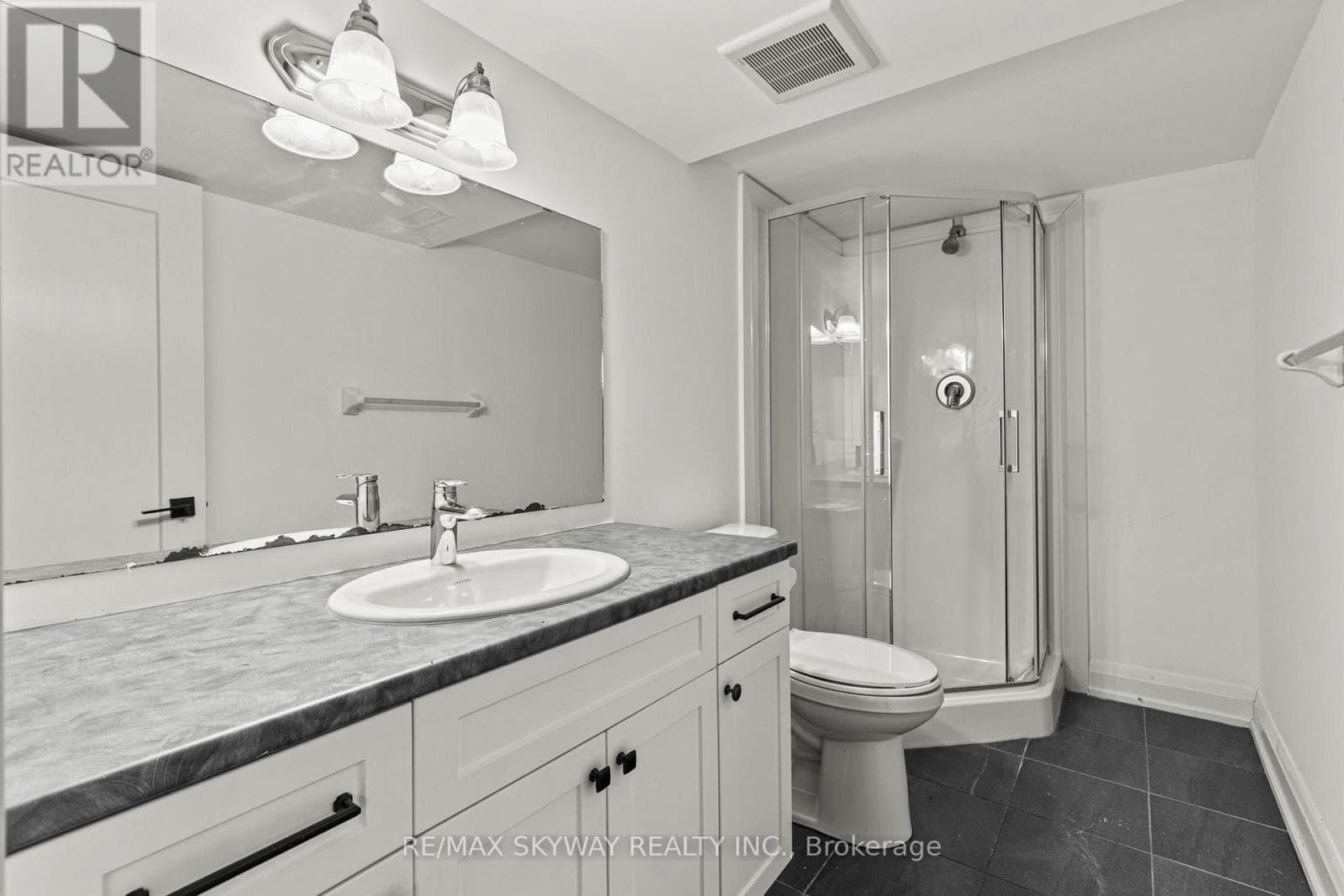 143 STONEBROOK WAY NE, Toronto — photo 2