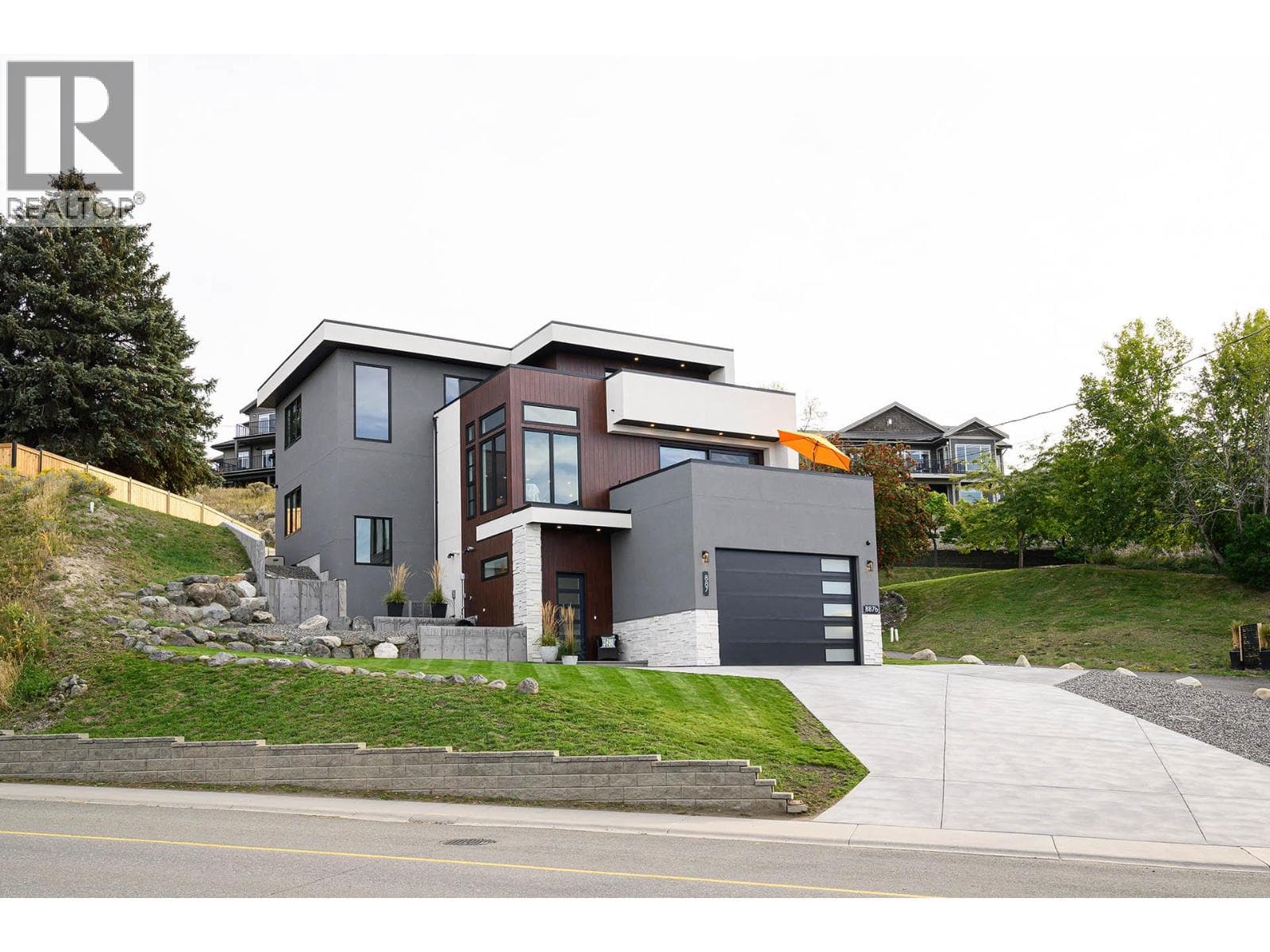 887 FERNIE ROAD, Interior REALTORS® — photo 4
