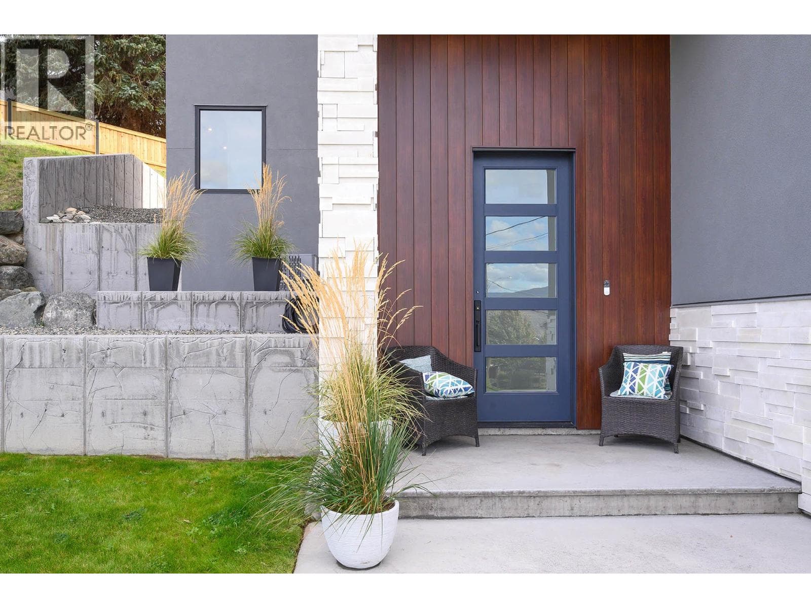887 FERNIE ROAD in 