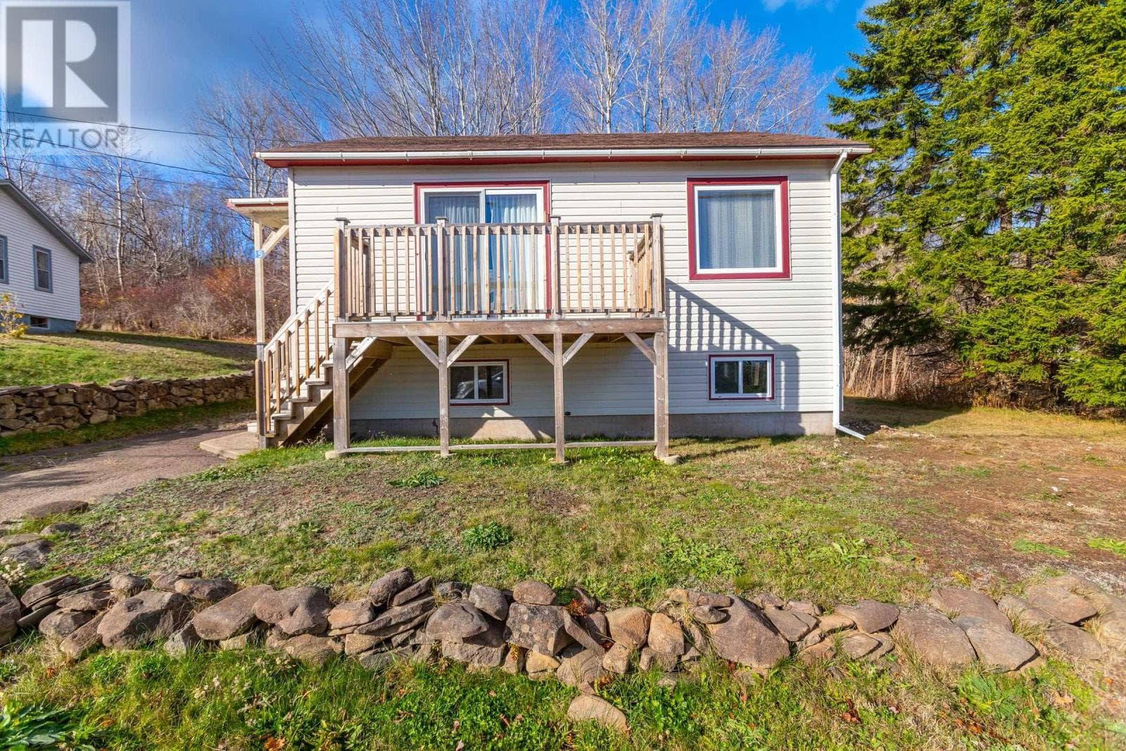 15 PINE DRIVE, NSAR — photo 2