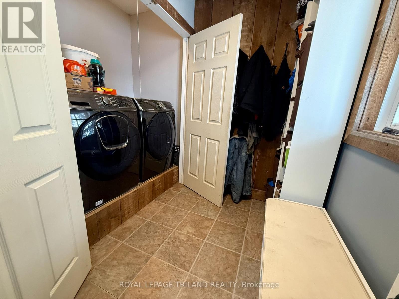 29800 MALL ROAD, London and St. Thomas — photo 4