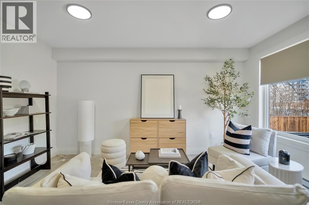 515 CARON Unit# 1 — photo 4