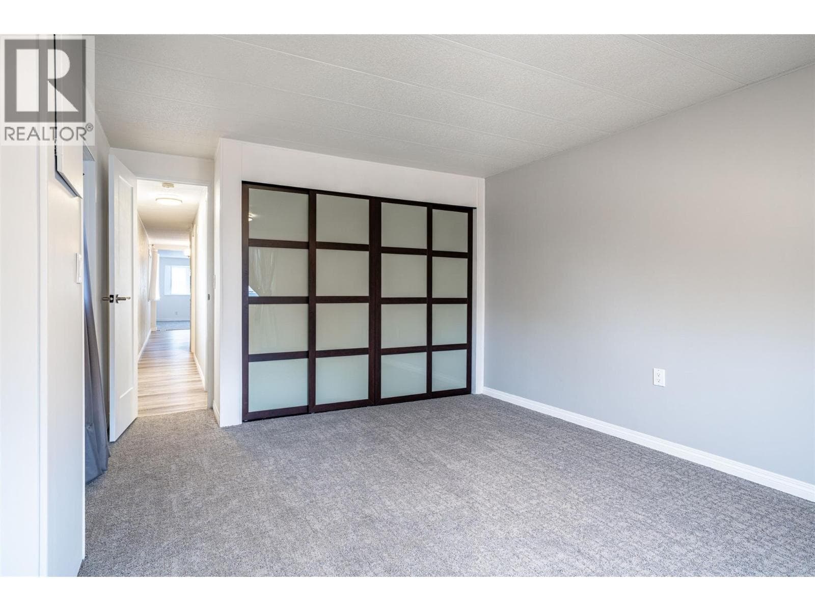 4505 McLean Creek Road Unit# E14, Interior REALTORS® — photo 5