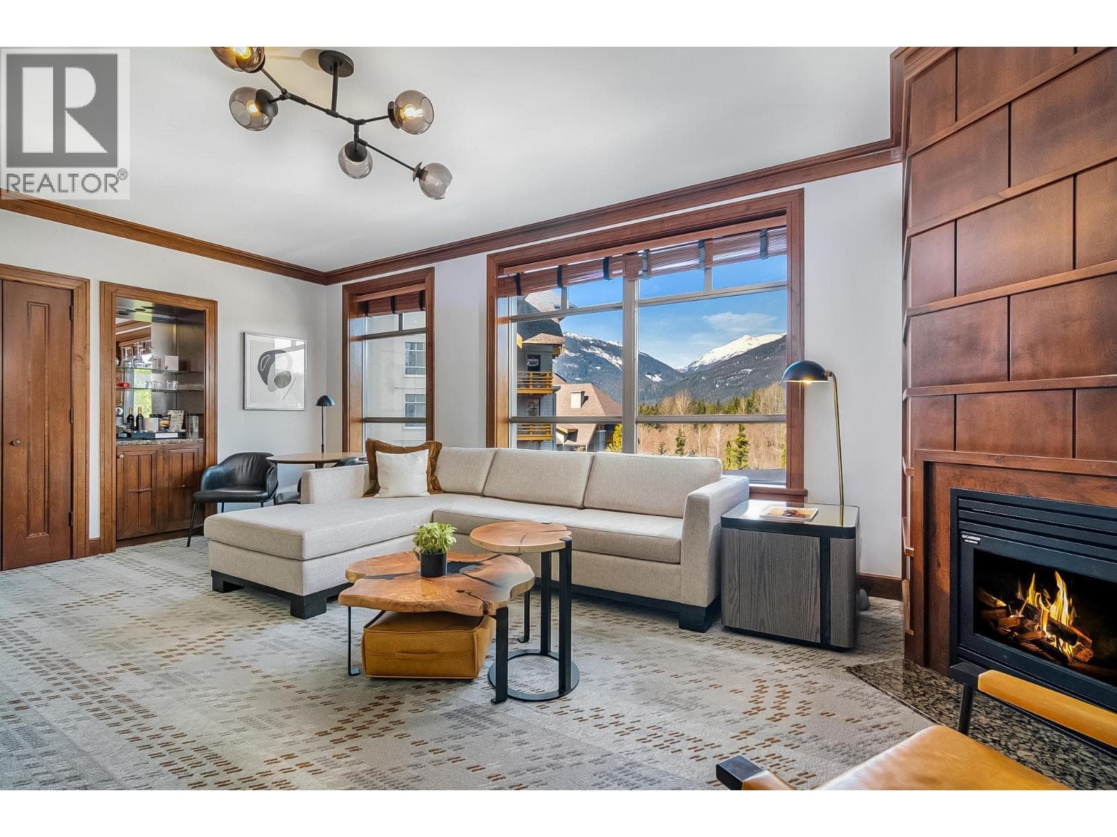 511512 4591 BLACKCOMB WAY in 
