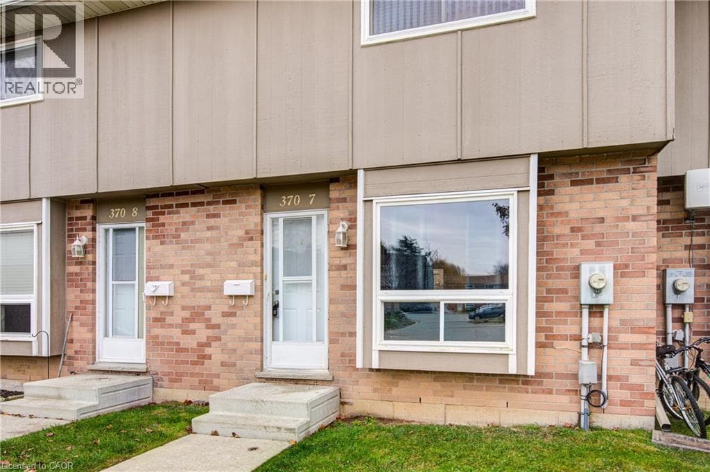7 370 SPRINGBANK AVENUE NORTH — photo 3