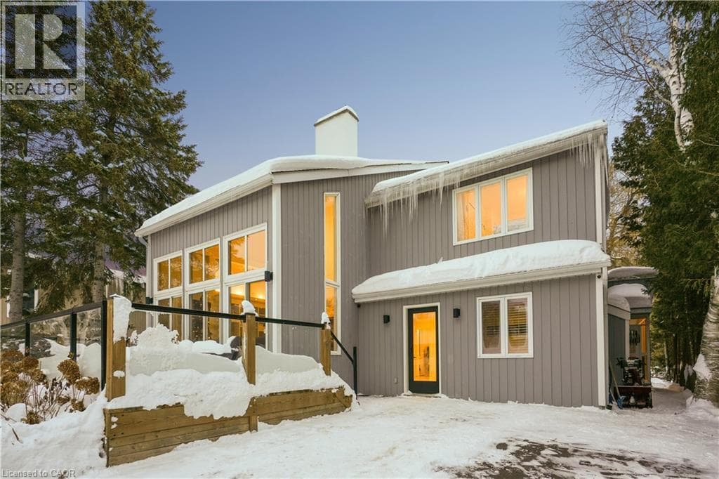 144 CARMICHAEL Crescent — photo 4