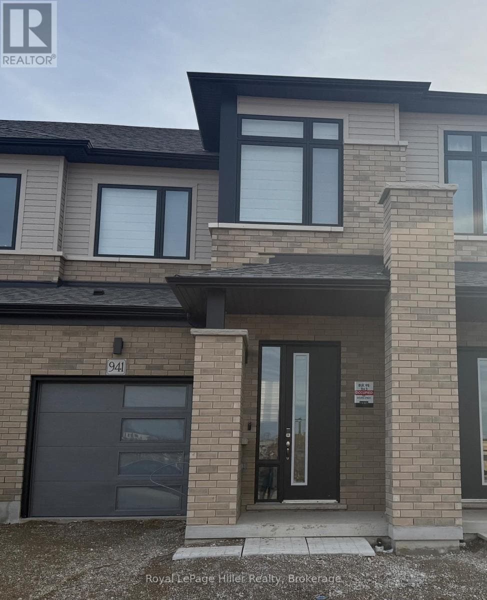 941 DOURO STREET — photo 3