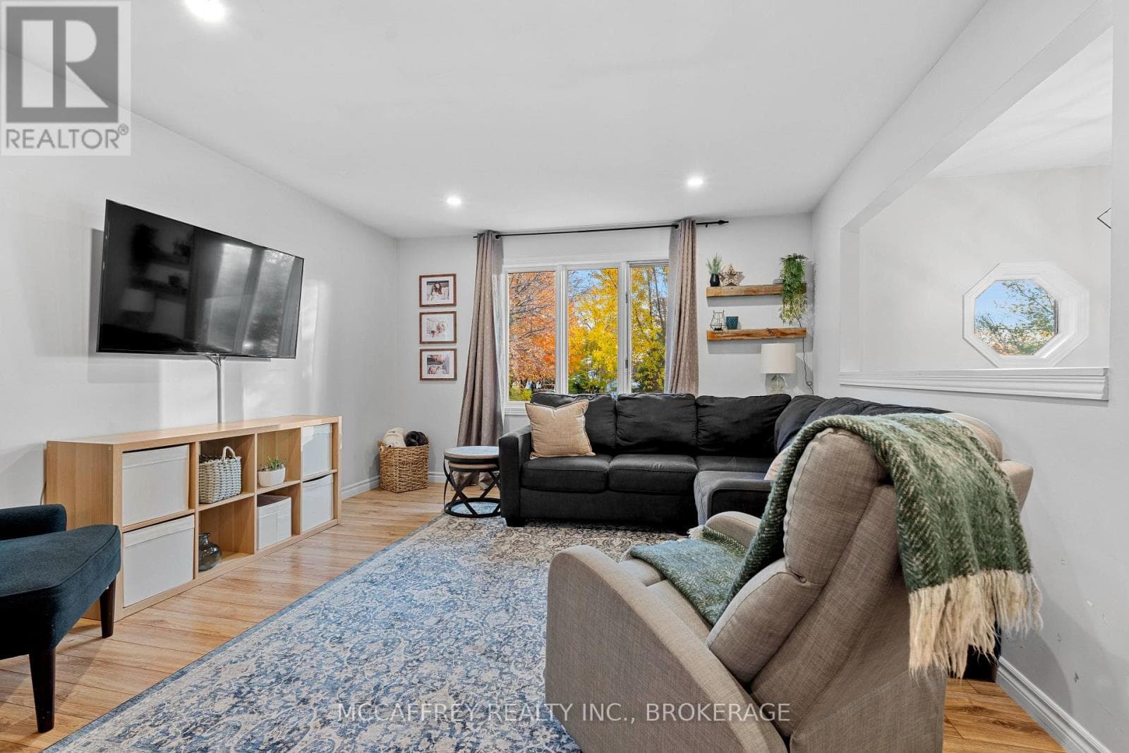 84 SOUTHWOOD CRESCENT, Kingston — photo 5
