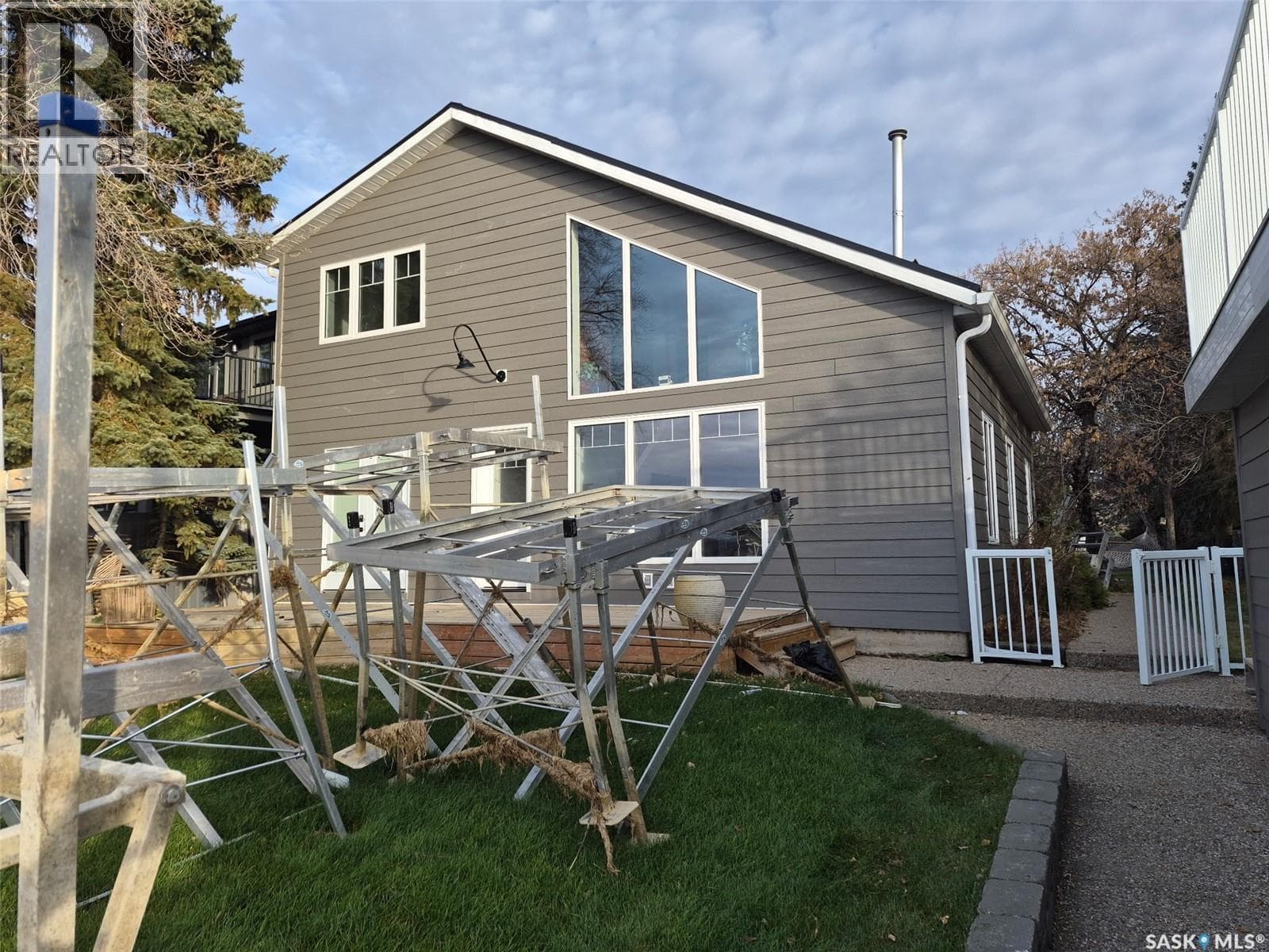 2 Lakeview LANE — photo 2
