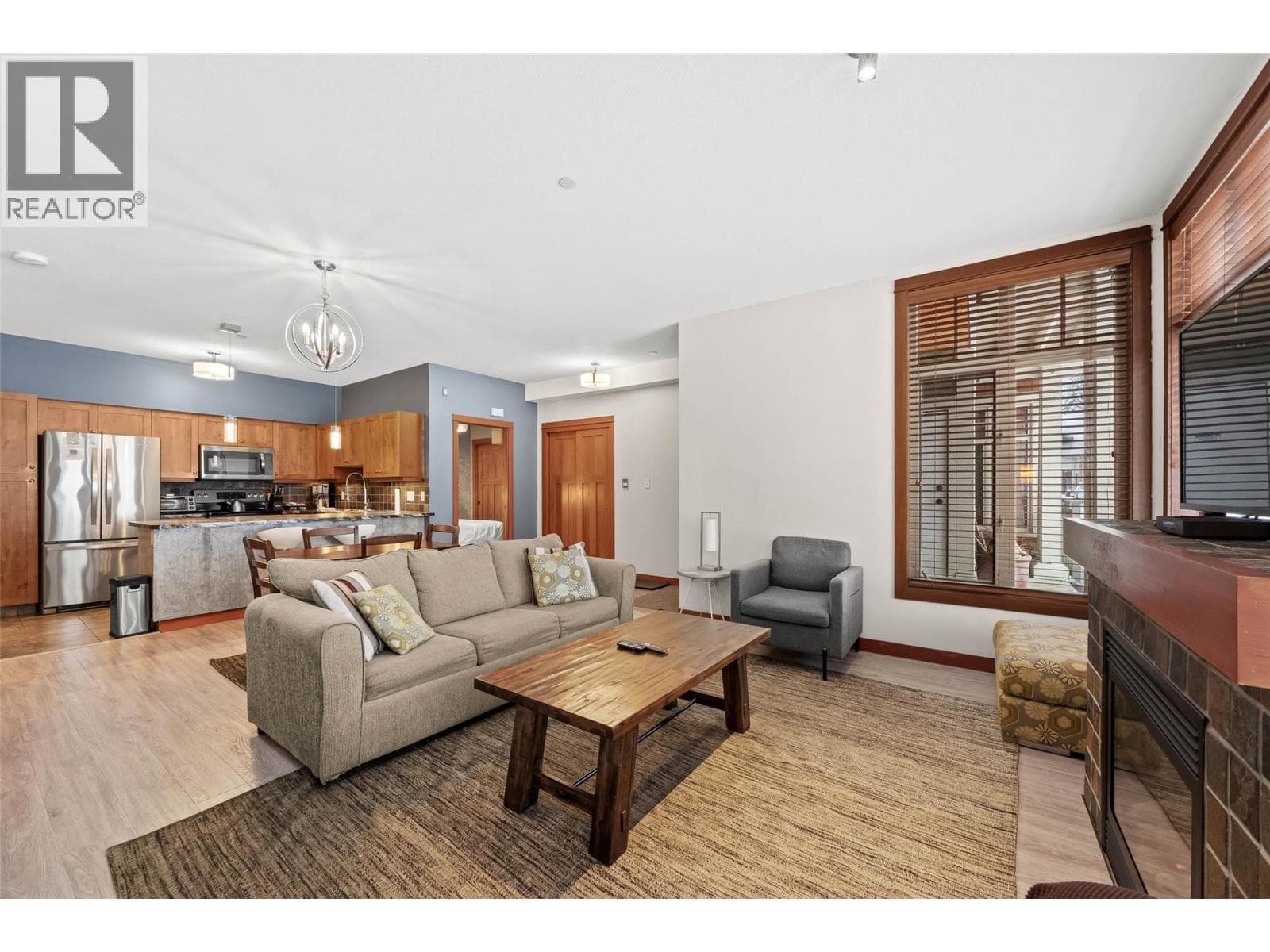 5015 Valley Drive Unit# 58, Interior REALTORS® — photo 3
