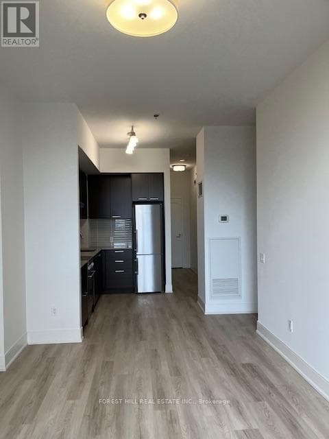 301 - 310 TWEEDSMUIR AVENUE, Toronto — photo 3
