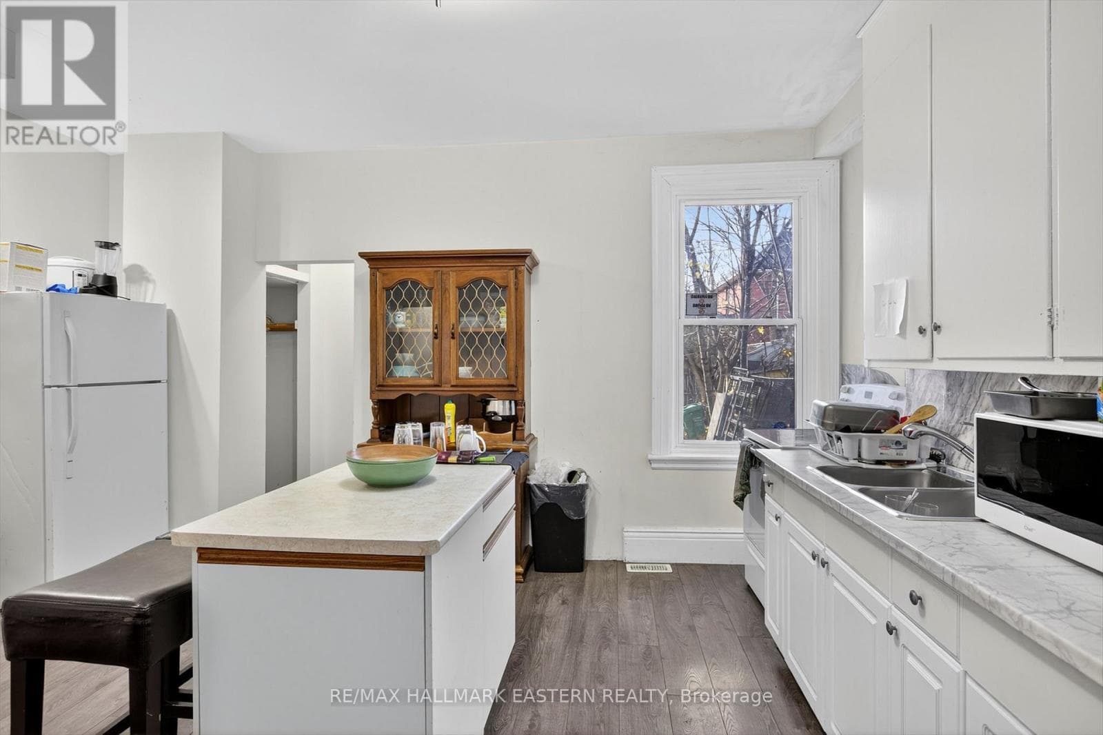 271 THOMAS STREET, Central Lakes — photo 3