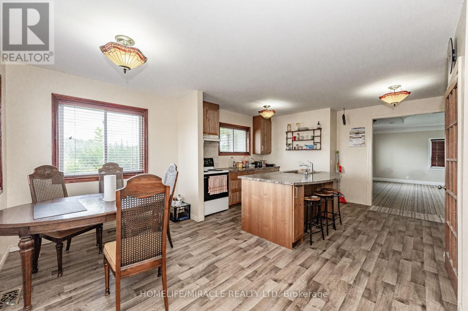 1388 HIGHWAY NORTHWEST 6, Toronto — photo 2
