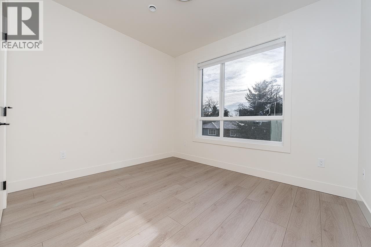 3 9935 SULLIVAN STREET, Greater Vancouver — photo 4