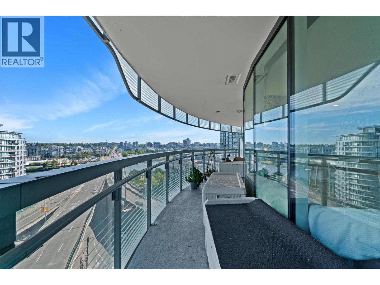 1284 87 NELSON STREET in Downtown