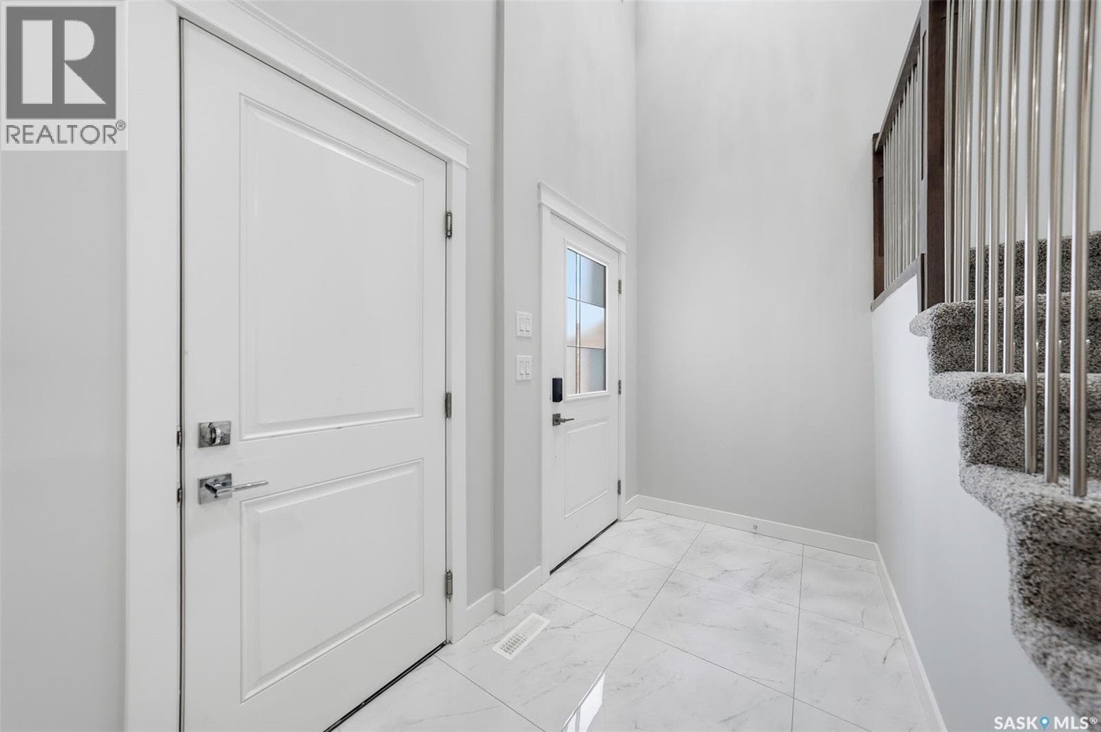 142 Sharma LANE — photo 3