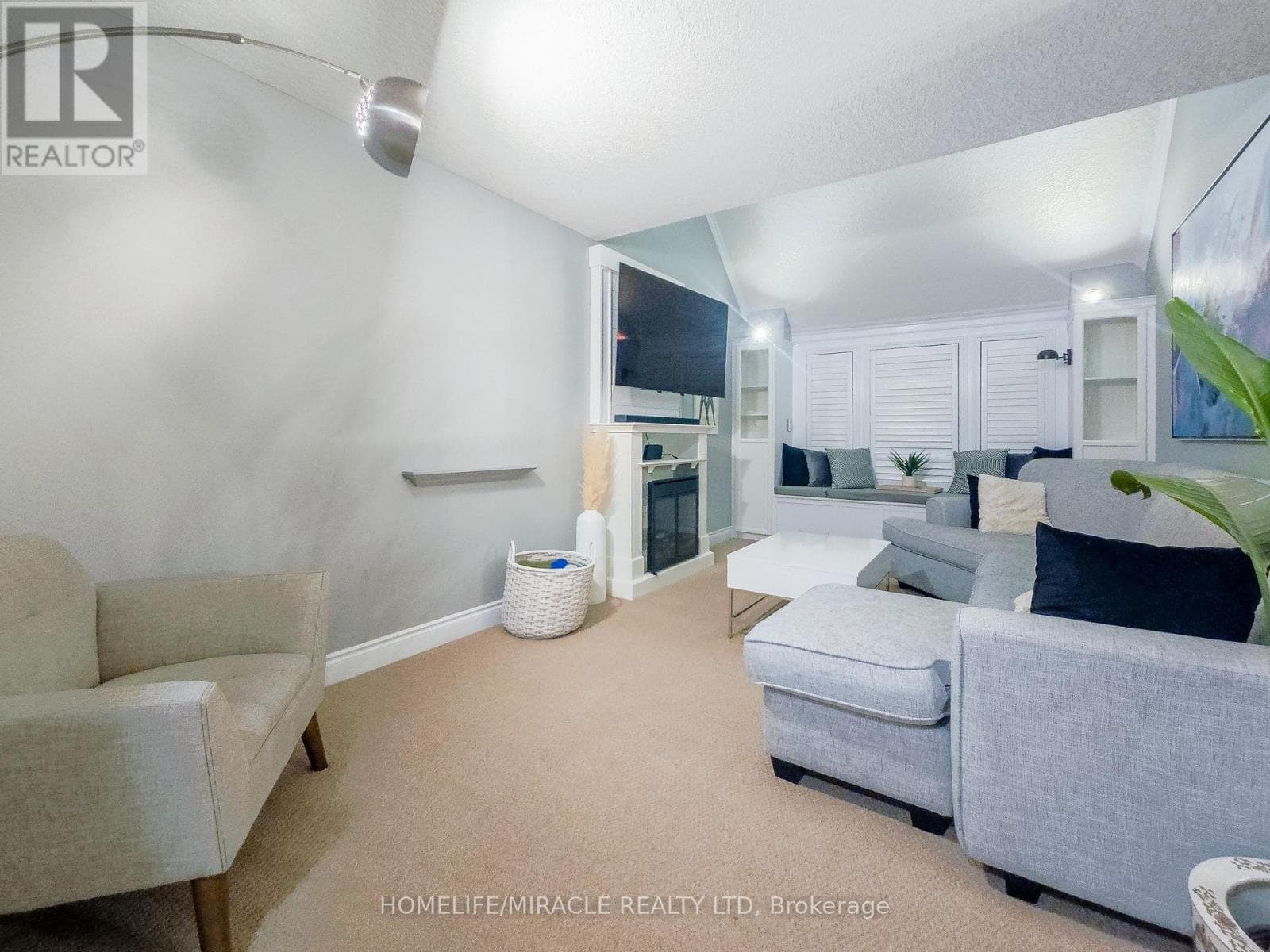 228 SUNNY MEADOW COURT — photo 5