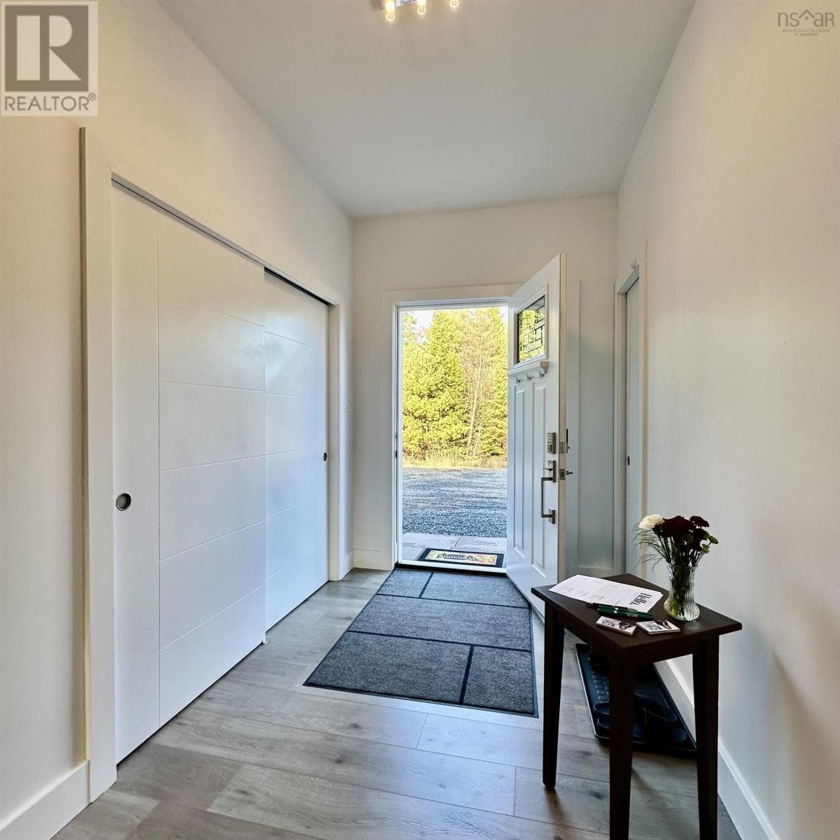 75 DANICA DRIVE, NSAR — photo 2