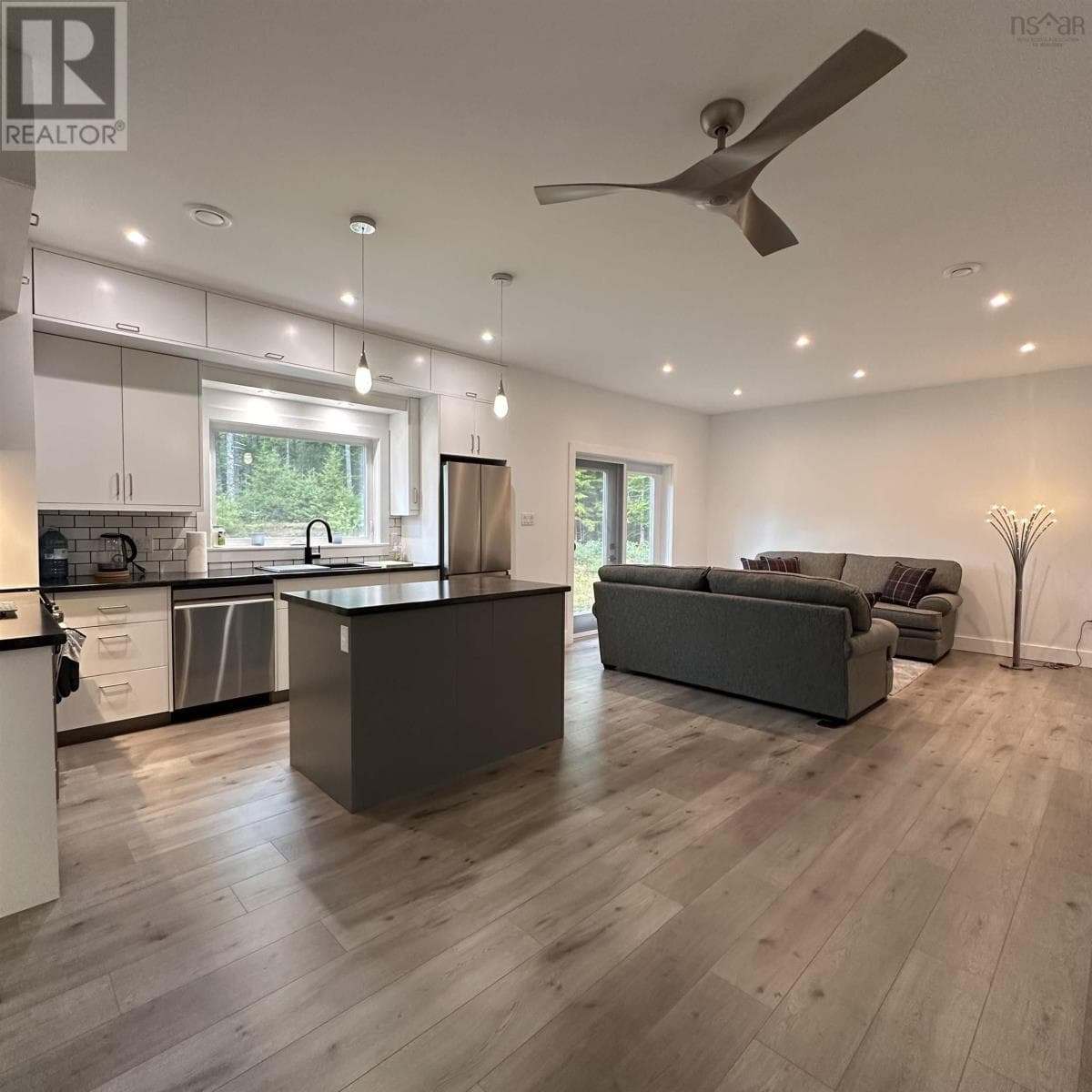 75 DANICA DRIVE, NSAR — photo 4
