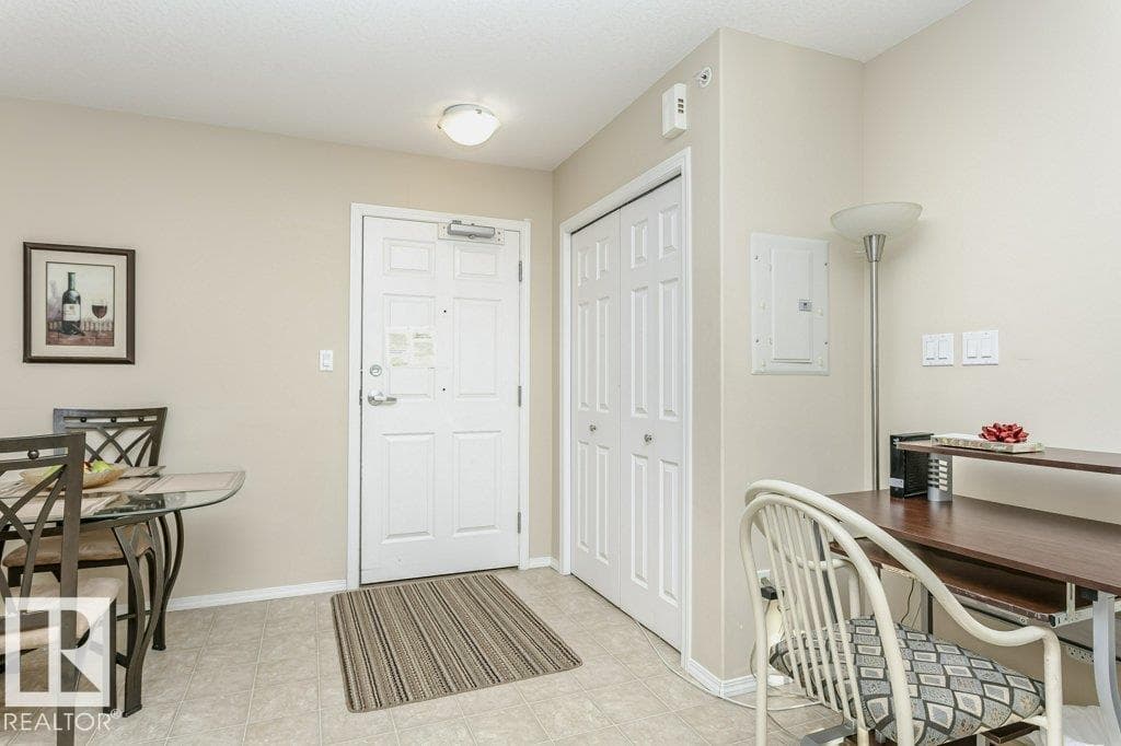 #427 8802 SOUTHFORT DR, Edmonton — photo 4
