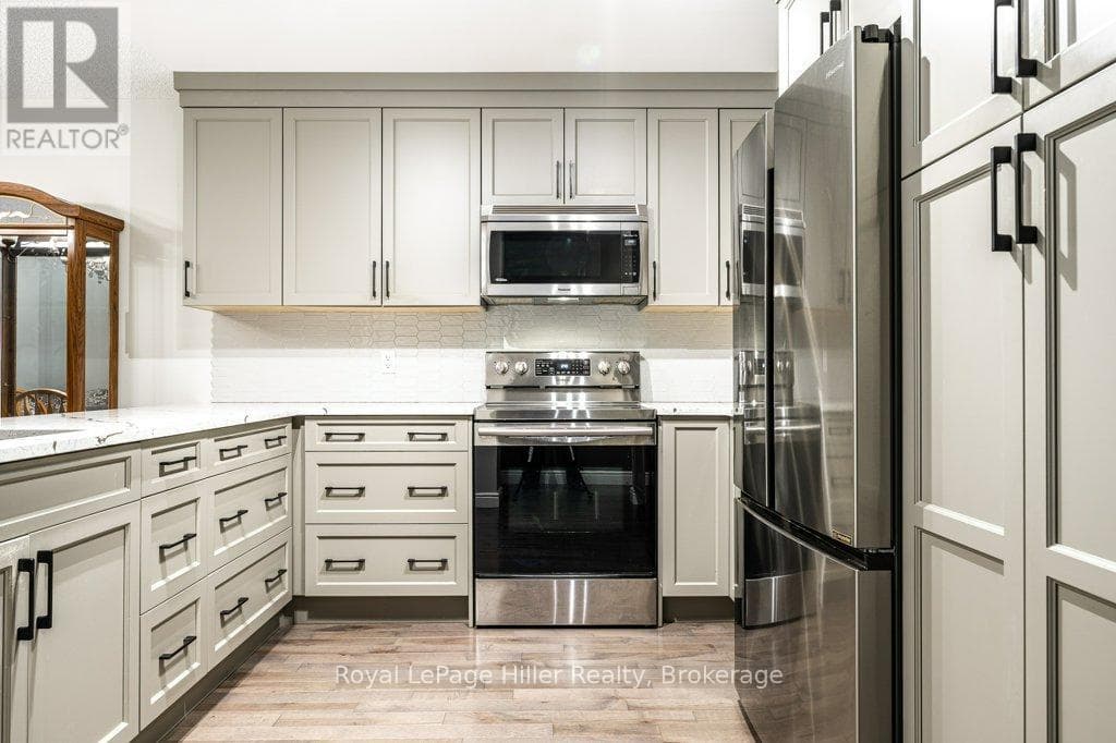 13 ARDEN PARK in 