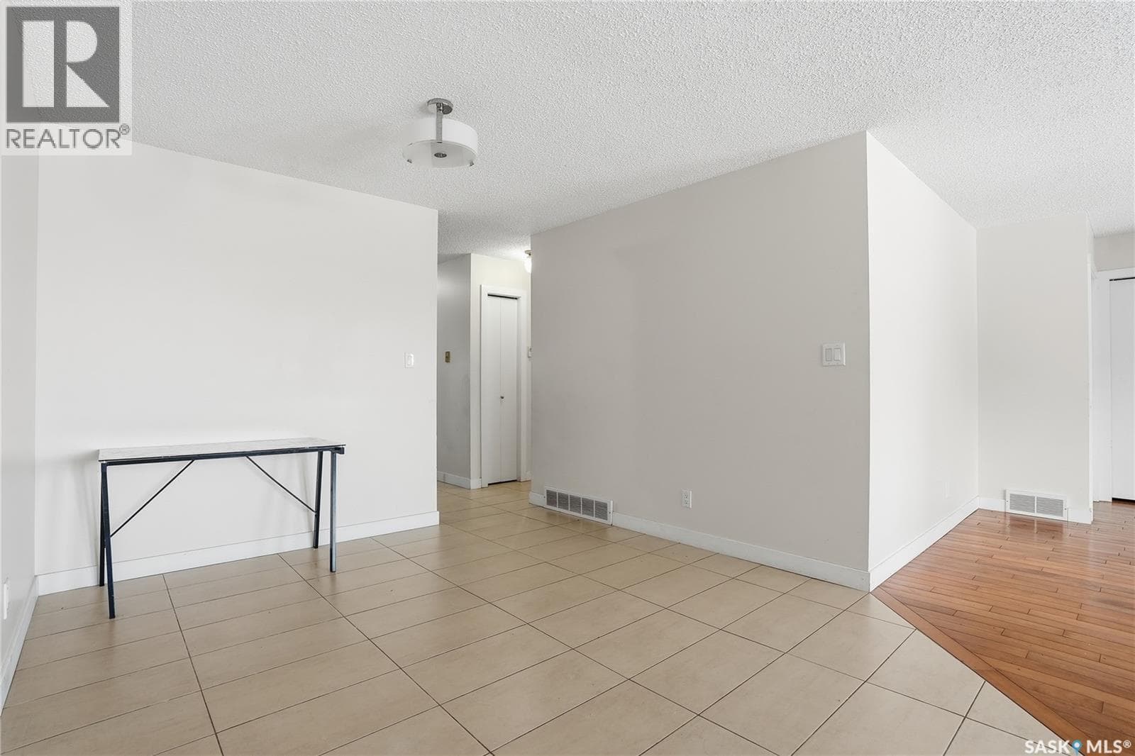 313 AVENUE Q — photo 2